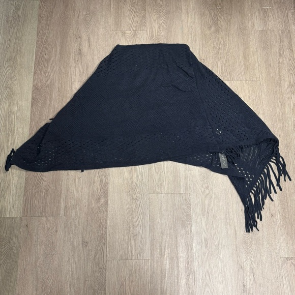 New C-Mode One Size Navy Knit Poncho Shawl Wrap - Picture 12 of 13